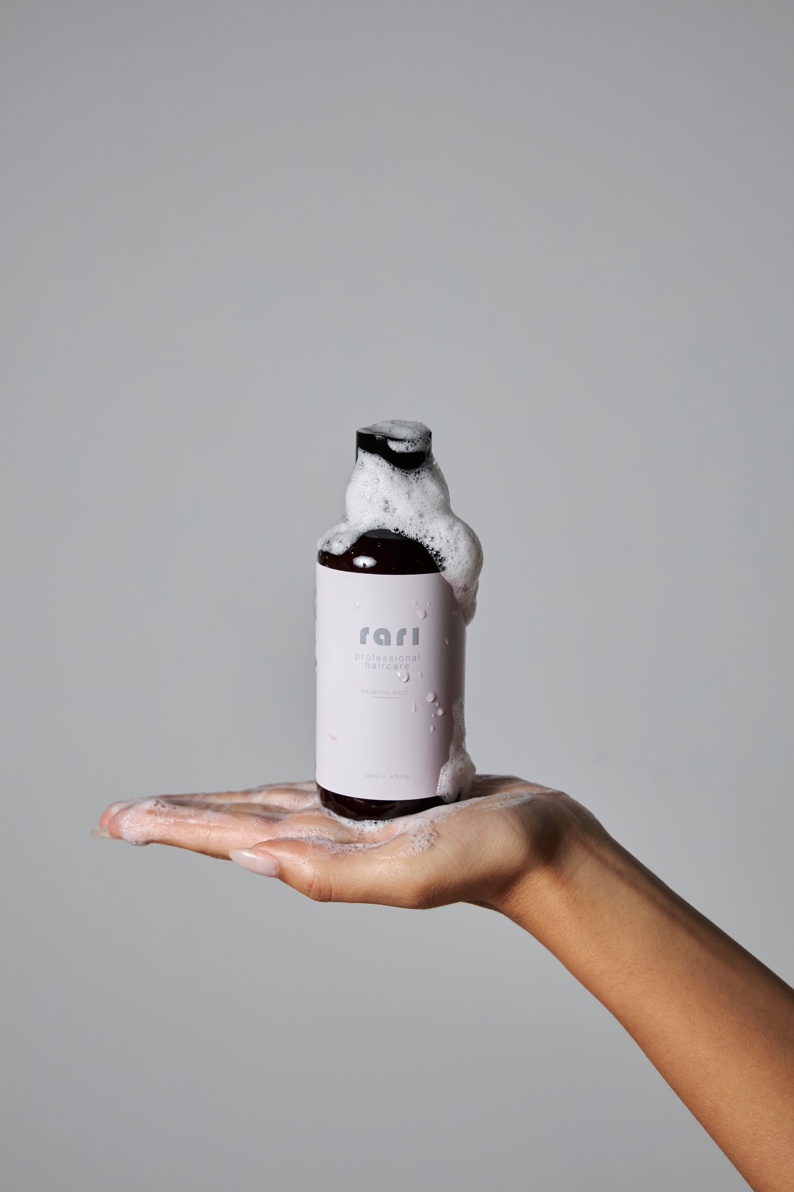 SHAMPOO PER CAPELLI RICCI 200ml; senza solfati con tensioattivi delicati di origine naturale - RARI PROFESSIONAL HAIRCARE