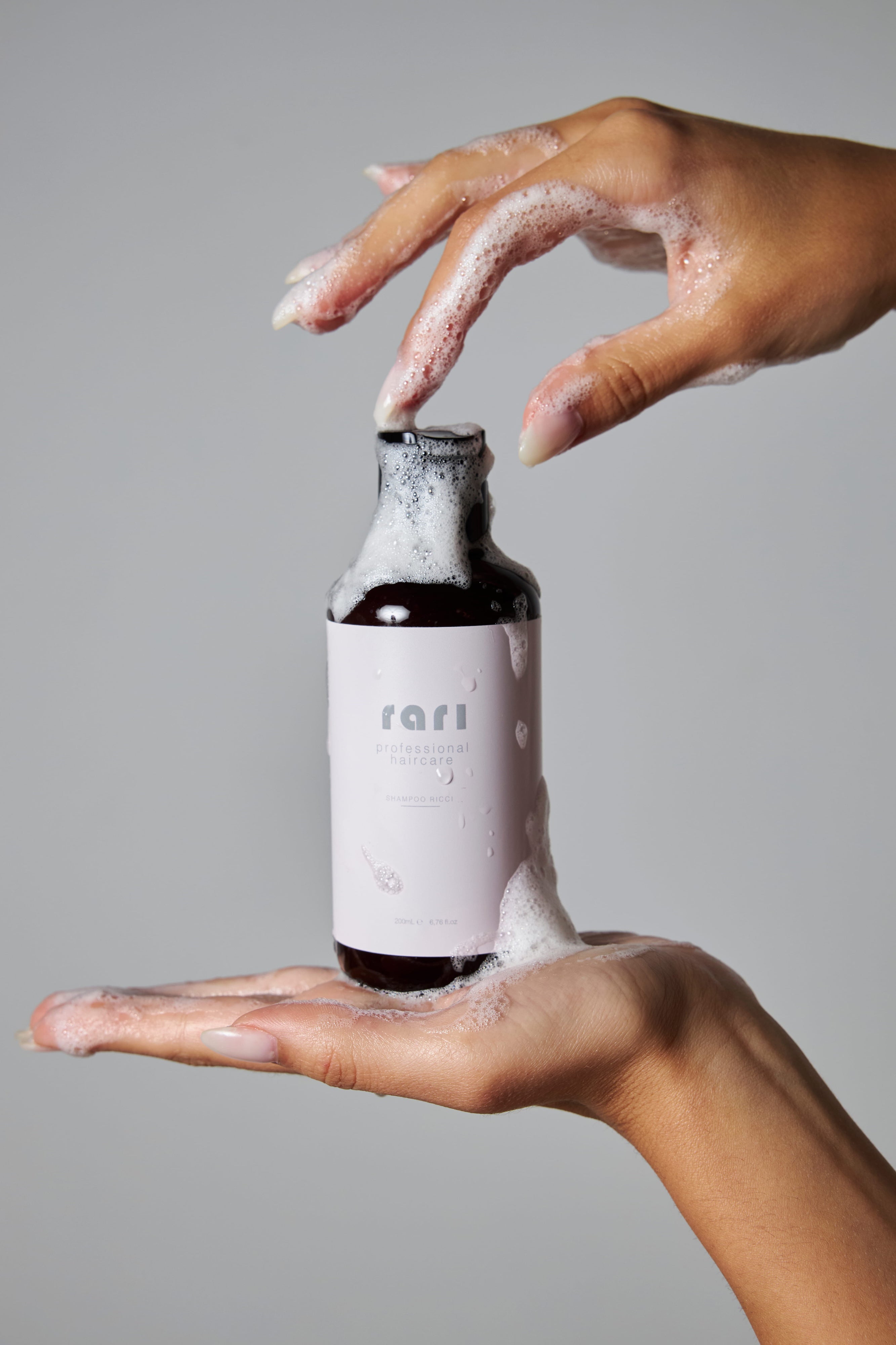 SHAMPOO PER CAPELLI RICCI 200ml ;senza solfati con tensioattivi delicati di origine naturale - RARI PROFESSIONAL HAIRCARE