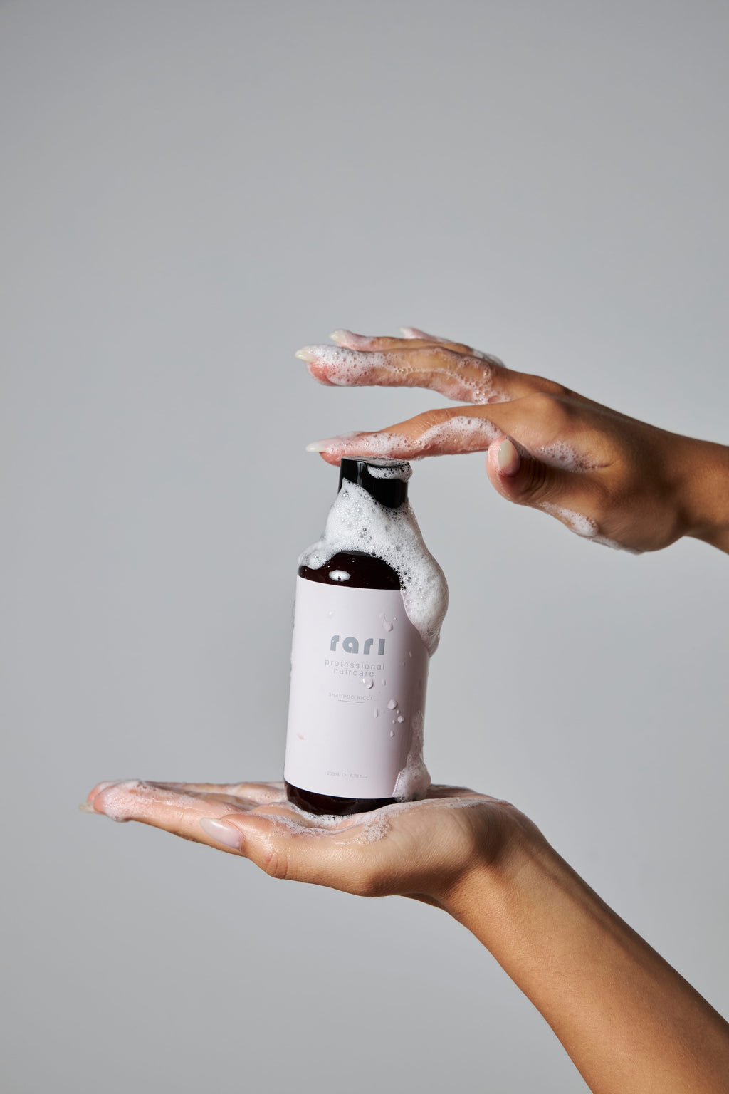 SHAMPOO PER CAPELLI RICCI 200ml;senza solfati con tensioattivi delicati di origine naturale - RARI PROFESSIONAL HAIRCARE